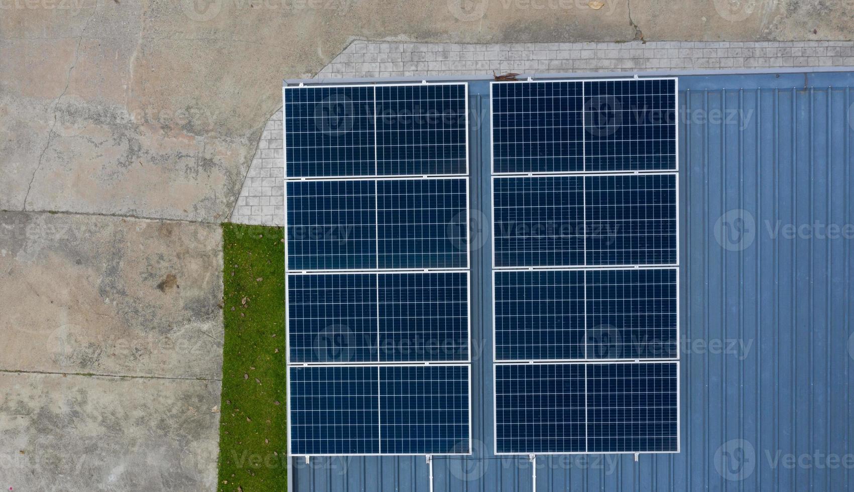 cellules solaires sur le toit, économisez l'énergie photo