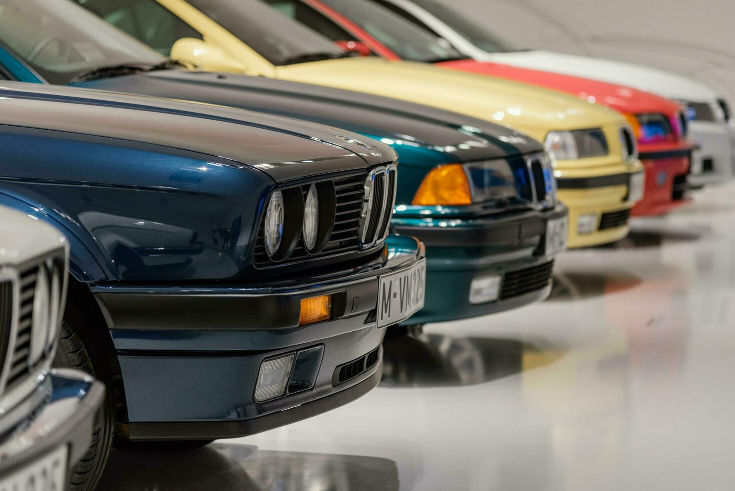 Munich, Allemagne - août 27, 2019 - collection de 3 séries BMW voitures de différent production ans photo