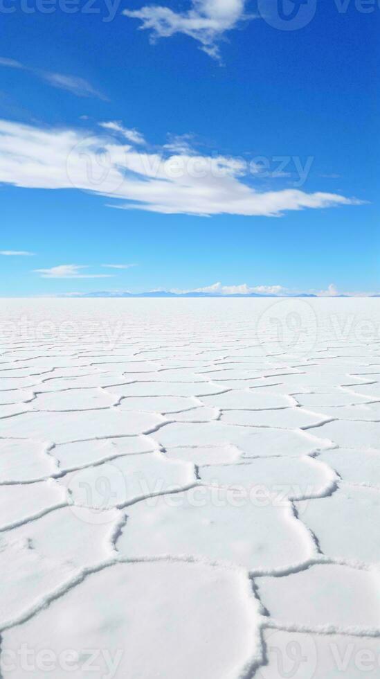 une grand plat zone avec blanc des nuages ai généré photo