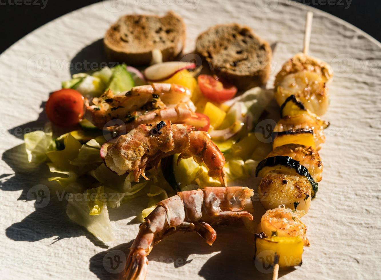 fruits de mer marinés méditerranéens à griller photo