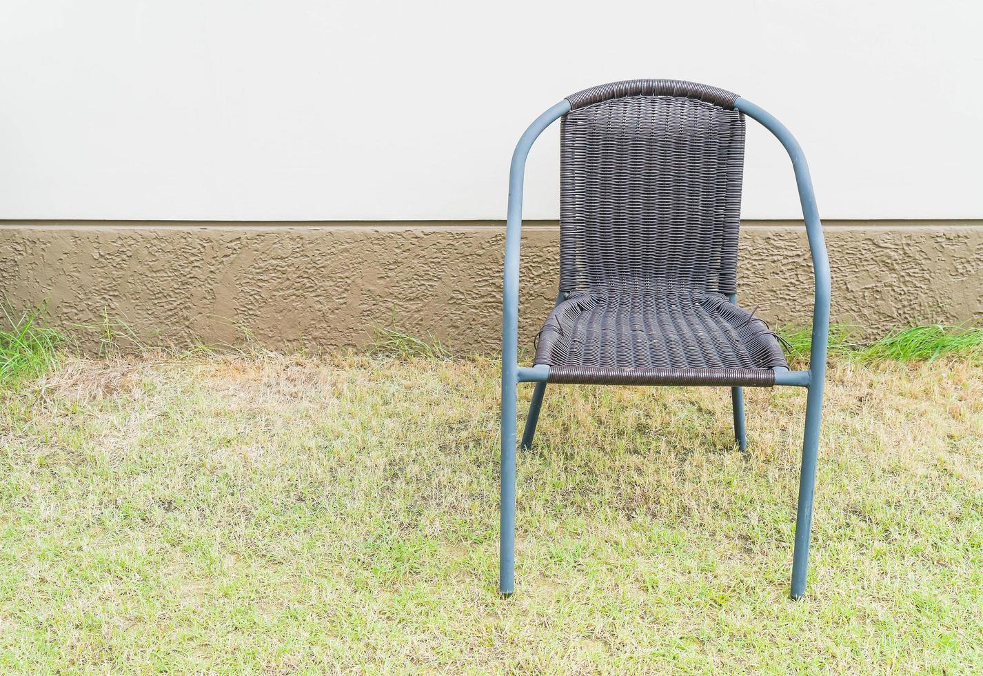 chaise avec mur vide pour l'espace de copie photo