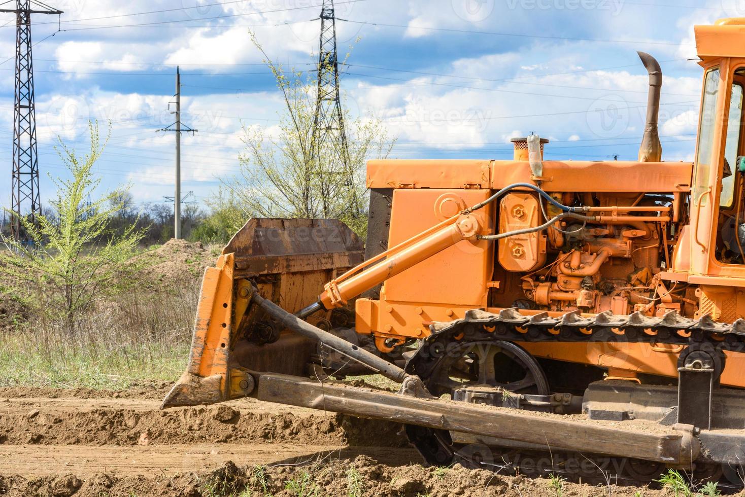 bulldozer de chantier de construction de bâtiments industriels photo