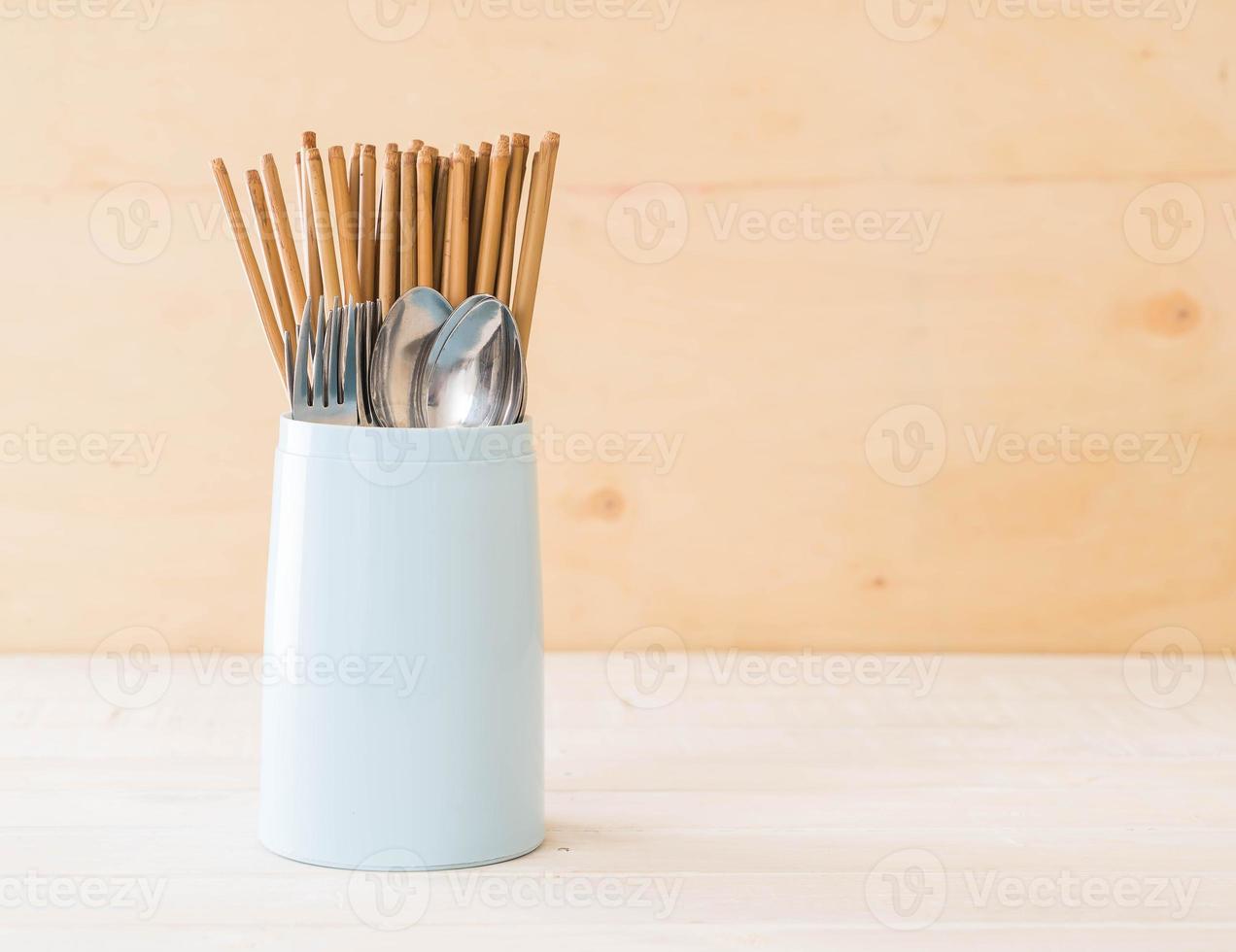 porte-couverts baguettes, cuillère et fourchette photo