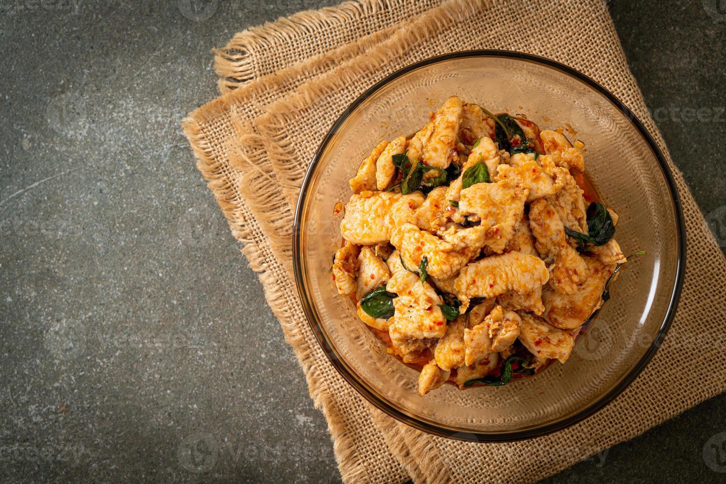 poulet sauté avec pâte de piment photo