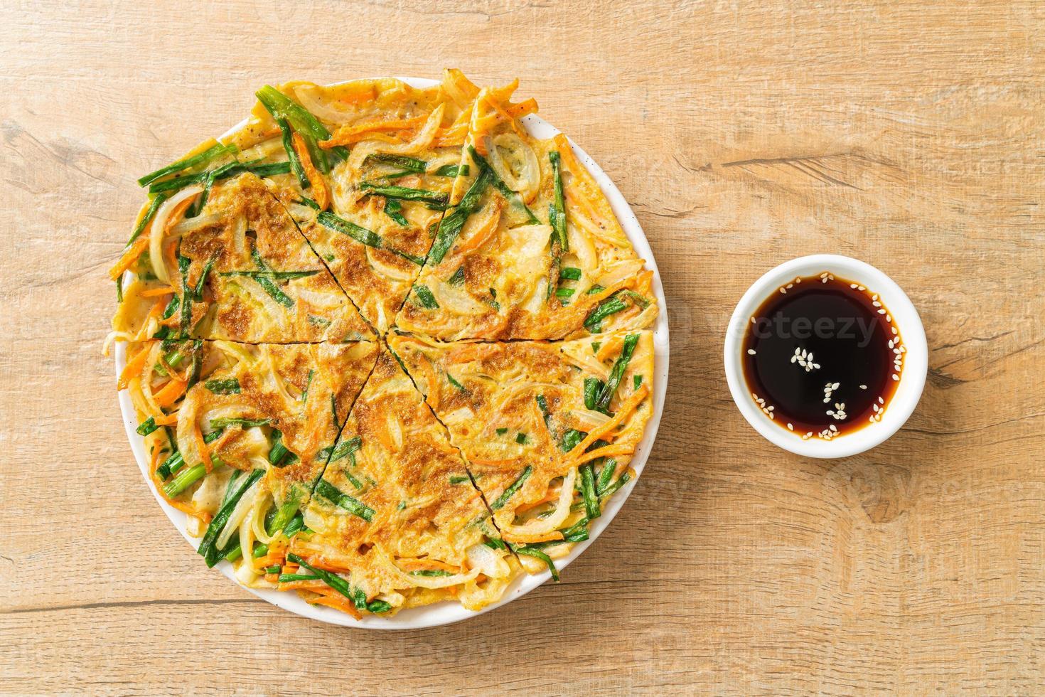 pajeon ou crêpe coréenne ou pizza coréenne photo