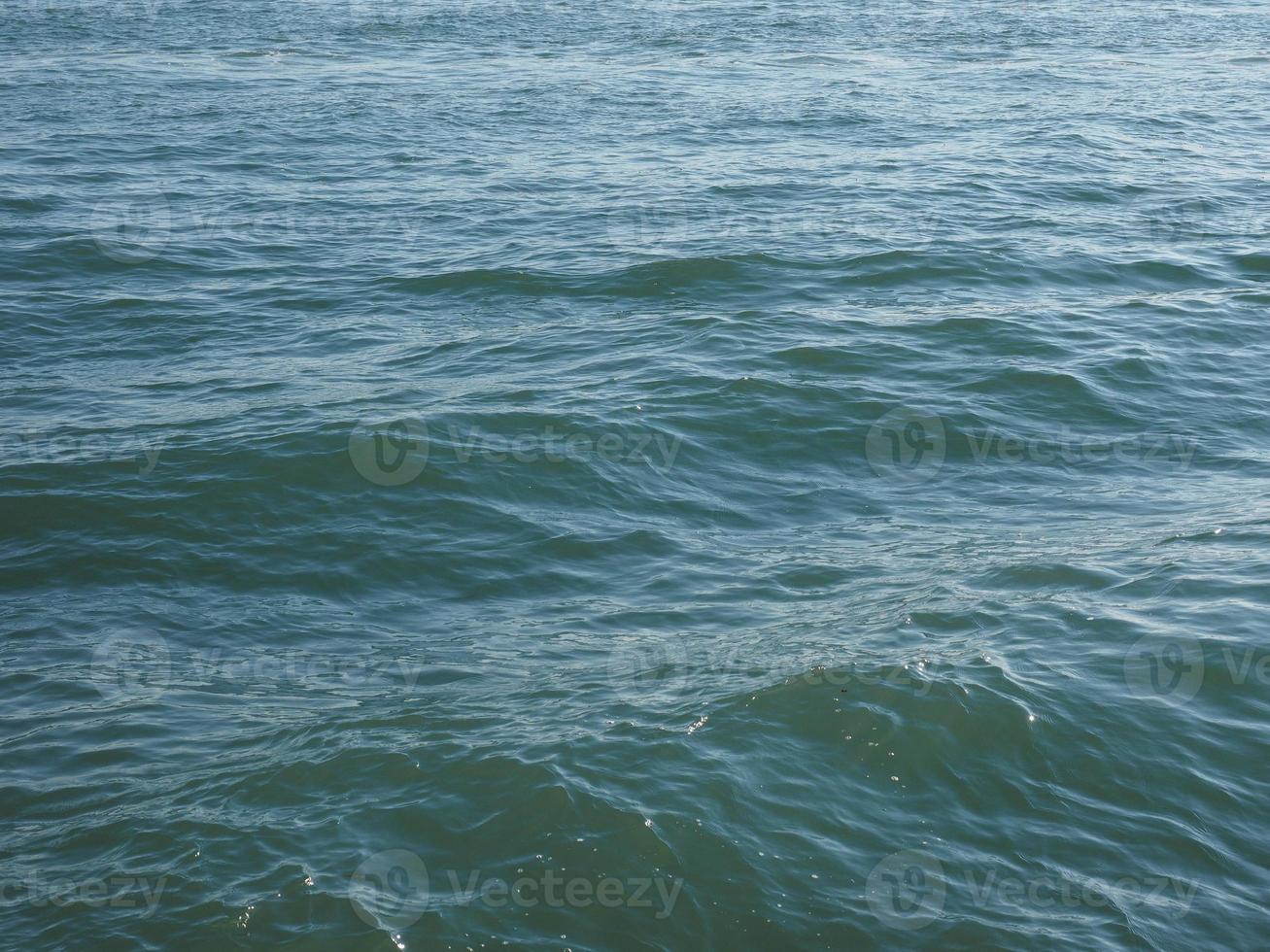 fond de surface de leau bleue photo