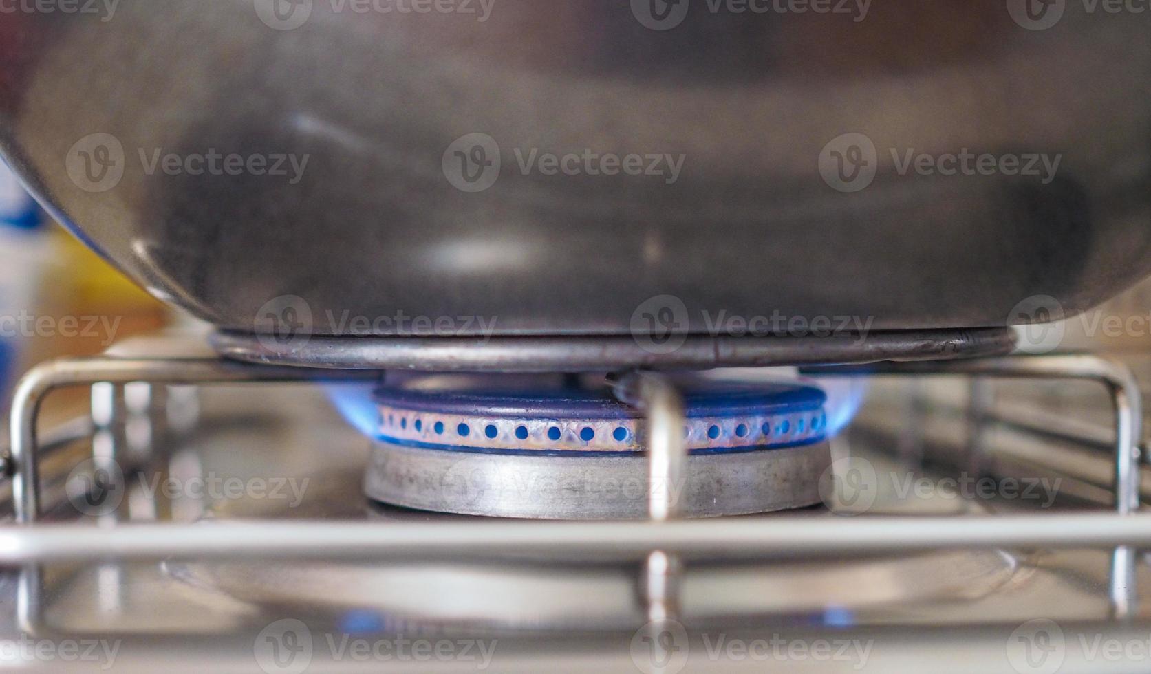 flamme de cuisinière à gaz photo