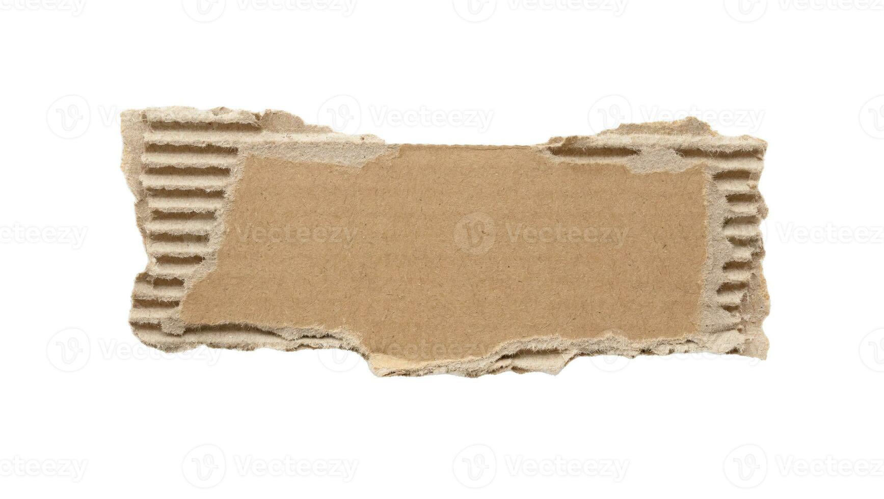 Morceau de papier carton brun isolé sur fond blanc photo