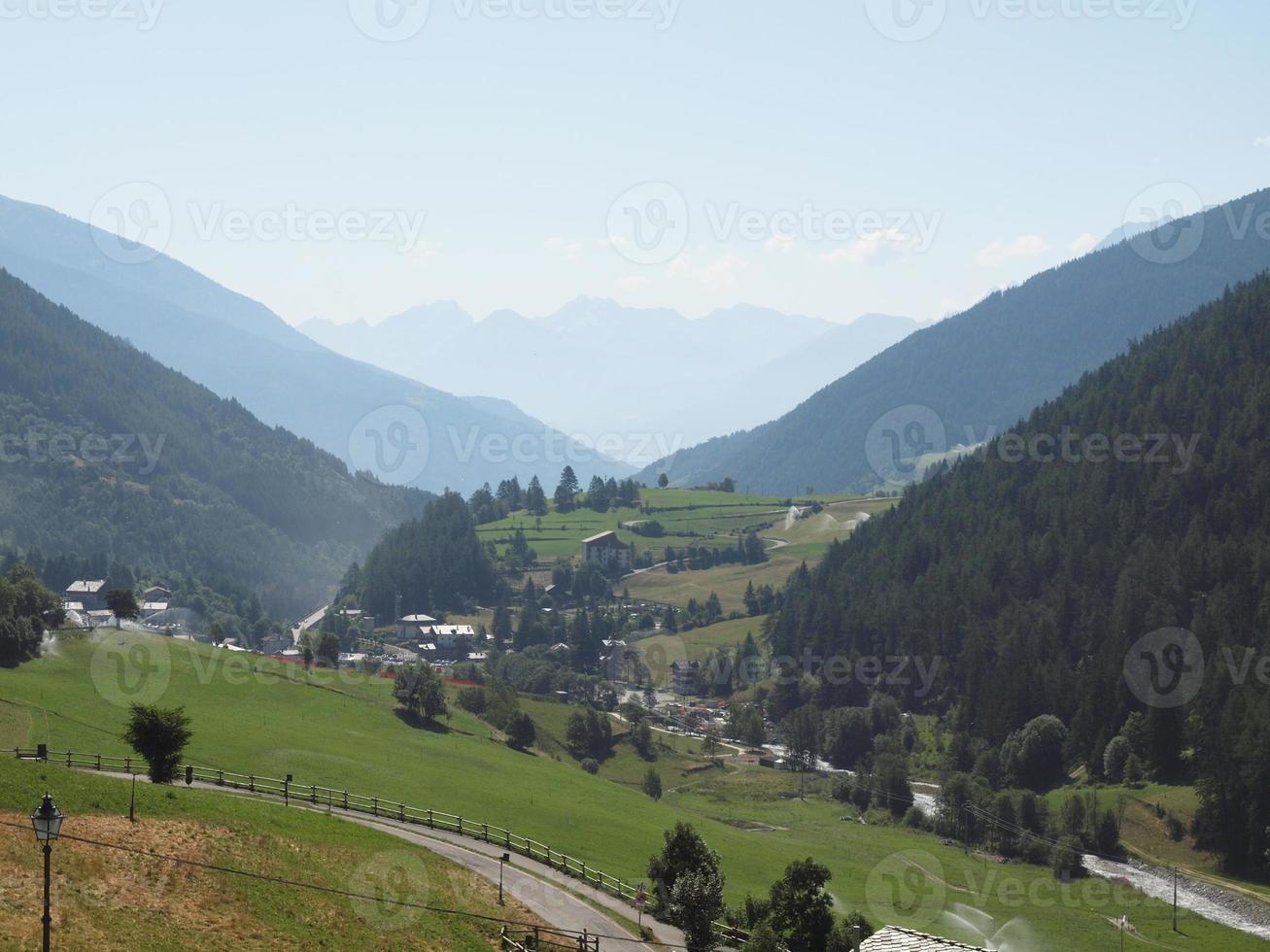 montagnes de la vallée d'aoste photo