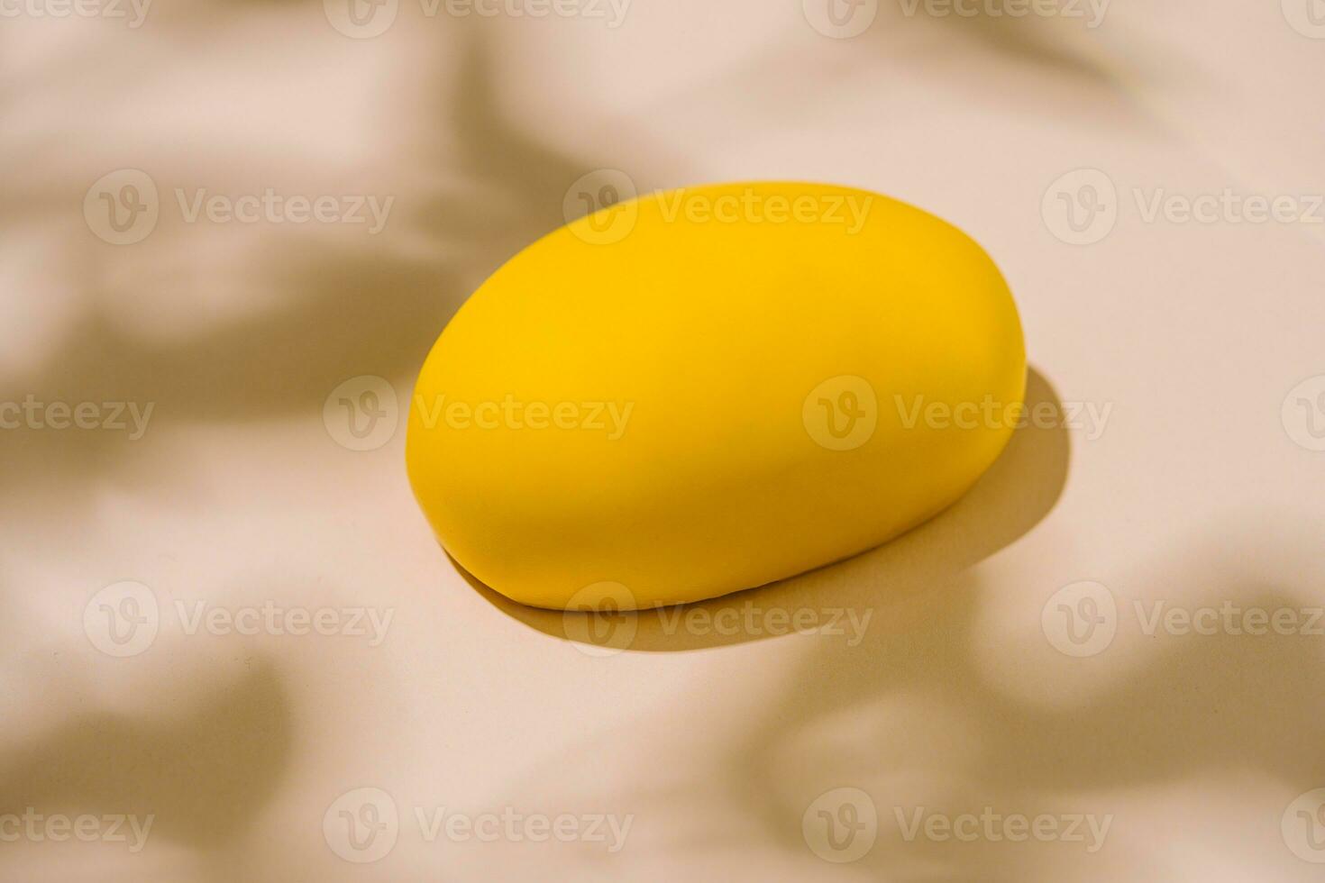 Jaune français gâteau-mousse photo