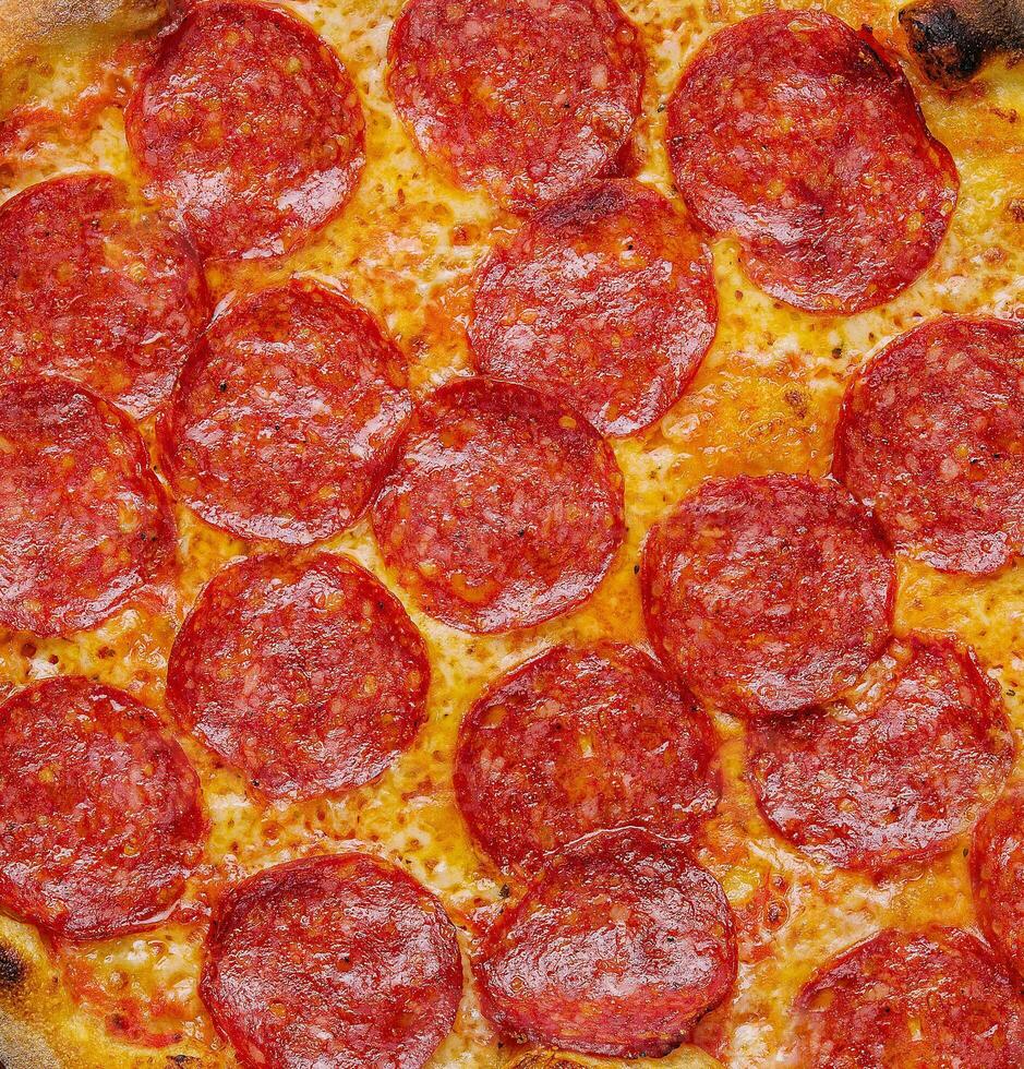 Frais savoureux Pizza avec pepperoni fermer photo