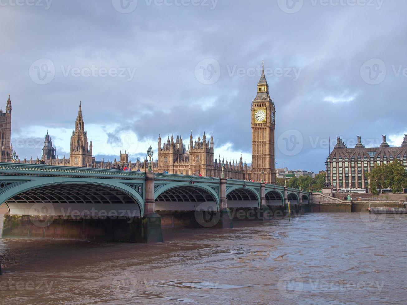 pont de Westminster à Londres photo