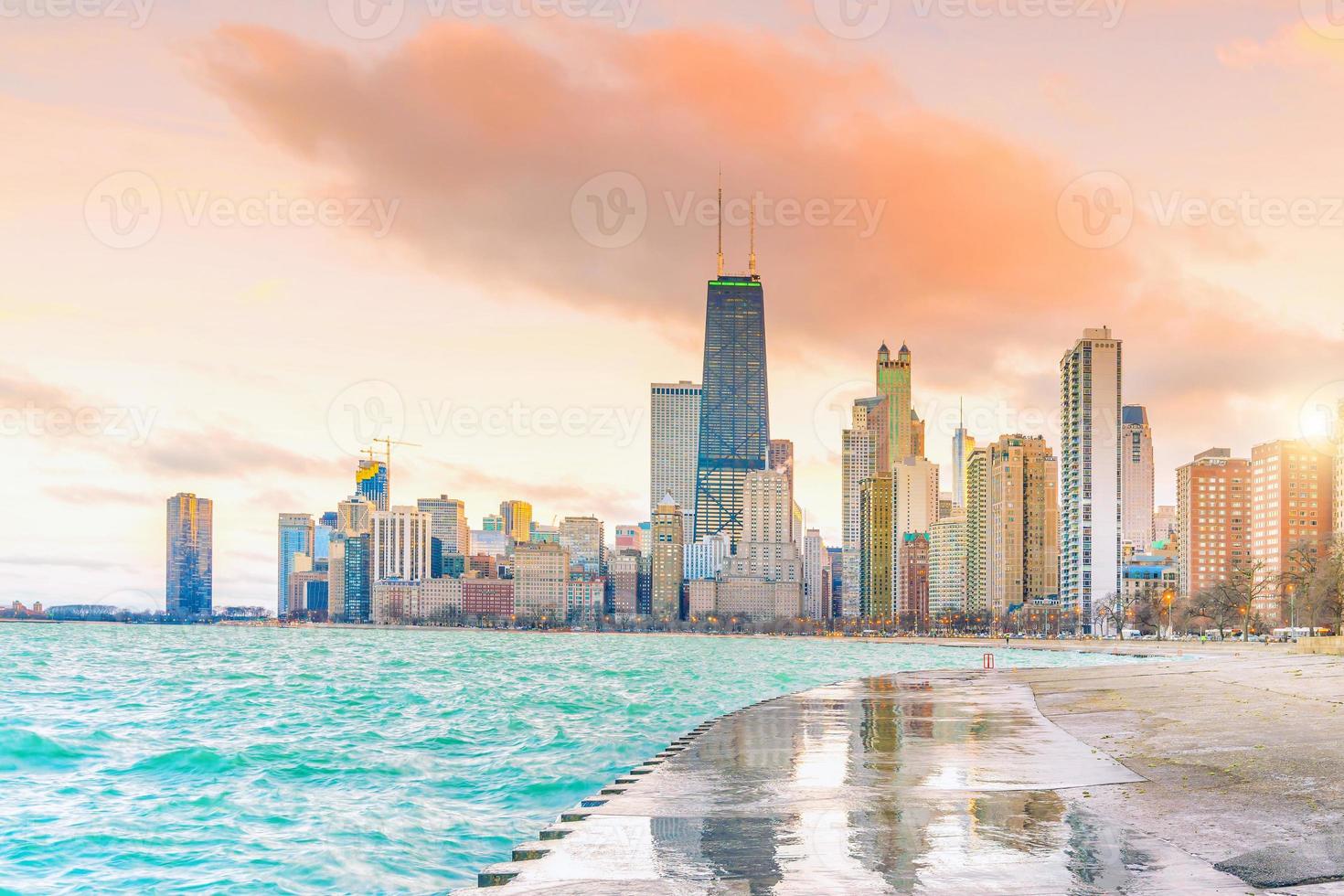 Skyline du centre-ville de chicago au coucher du soleil illinois photo