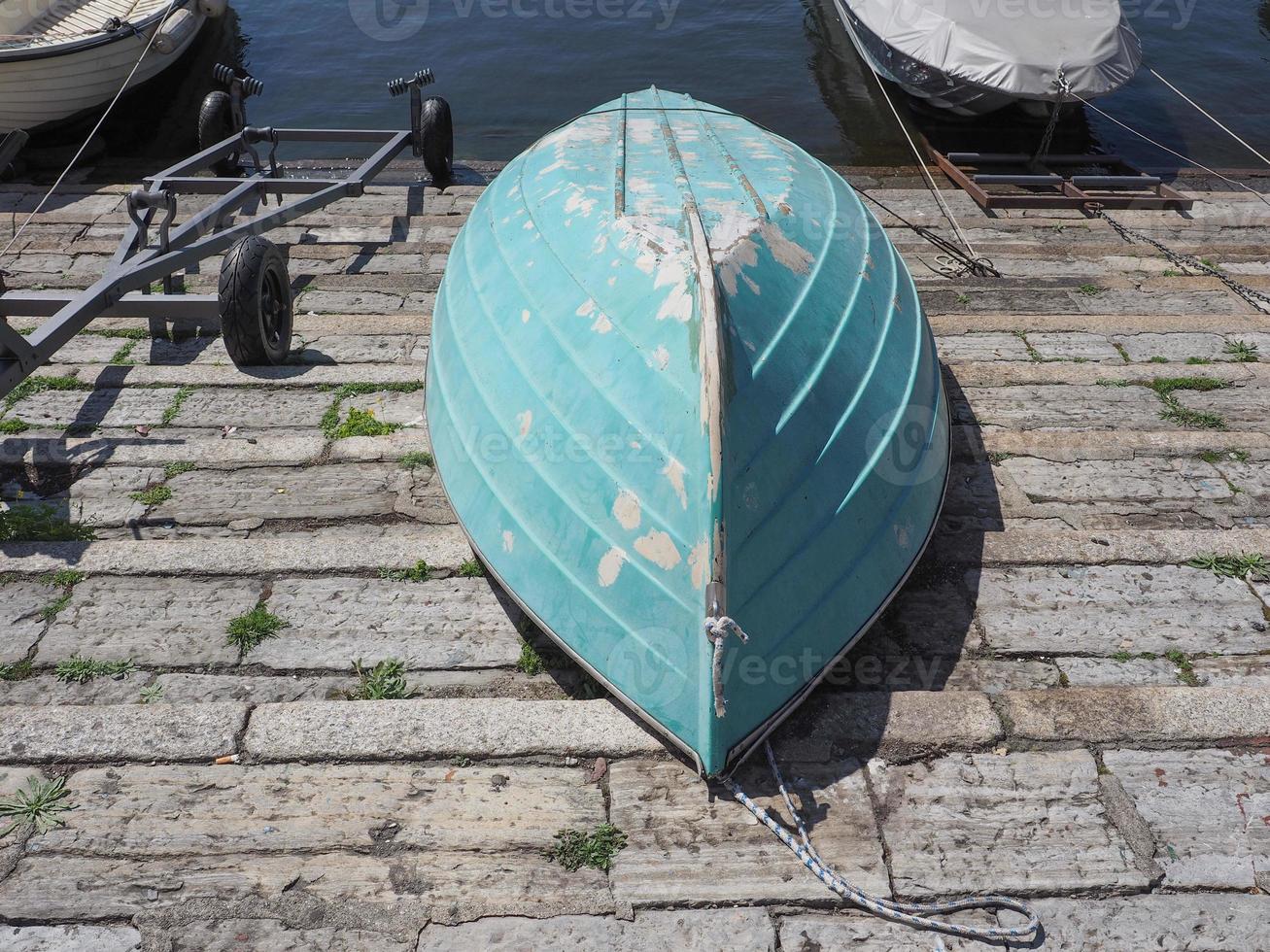 bateau à l'envers photo