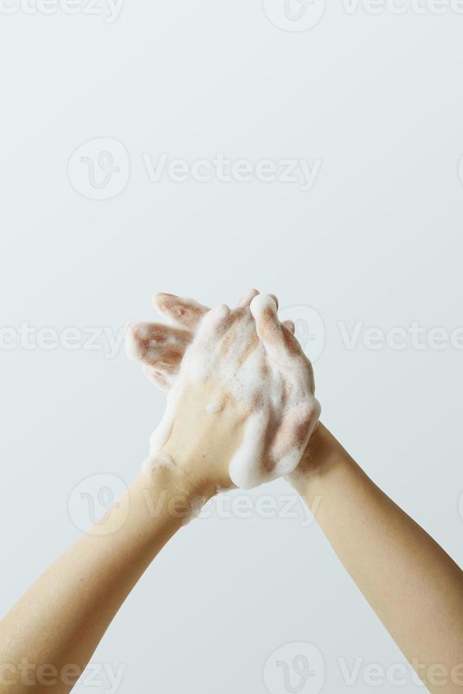 Lavez-vous les mains. hygiène. nettoyer à la main pour prévenir l'infection. photo