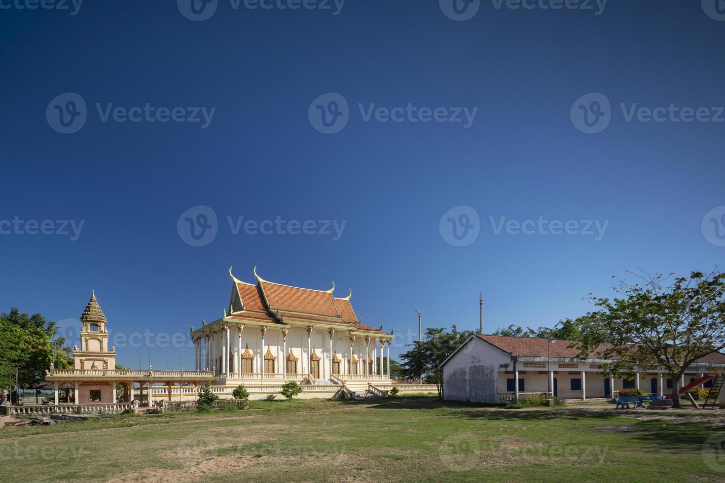 Wat svay andet pagode province de kandal près de phnom penh cambodge photo