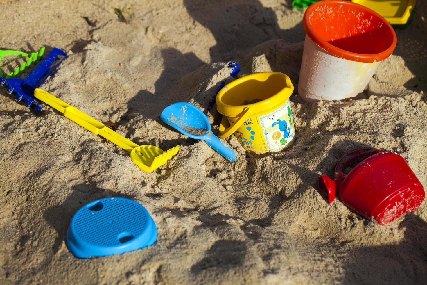 aire de jeux pour enfants en plein air pour s'amuser photo