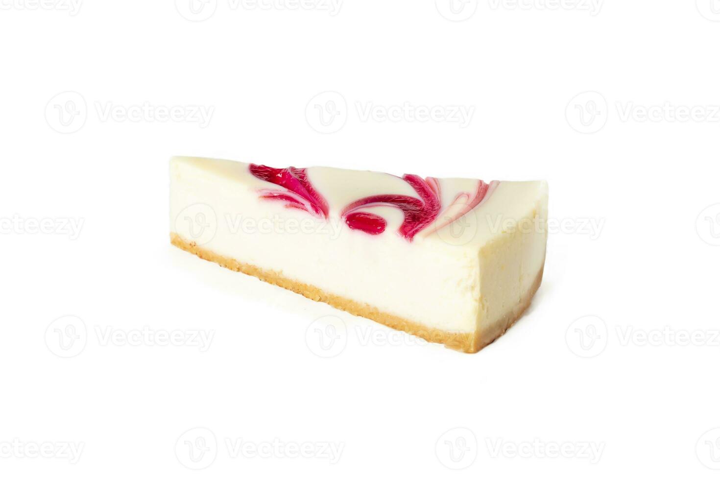 tranche de classique cheesecake Nouveau york fraise ou framboise confiture sur blanc Contexte isolé retour vue photo