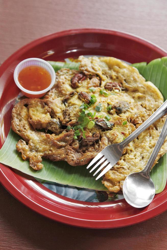 omelette aux huîtres et sauce épicée à la chinoise photo