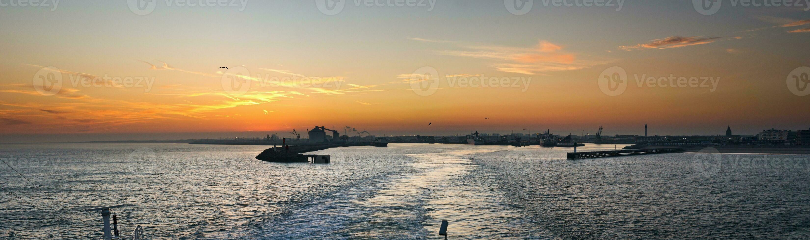 Matin sérénité à calais Port photo