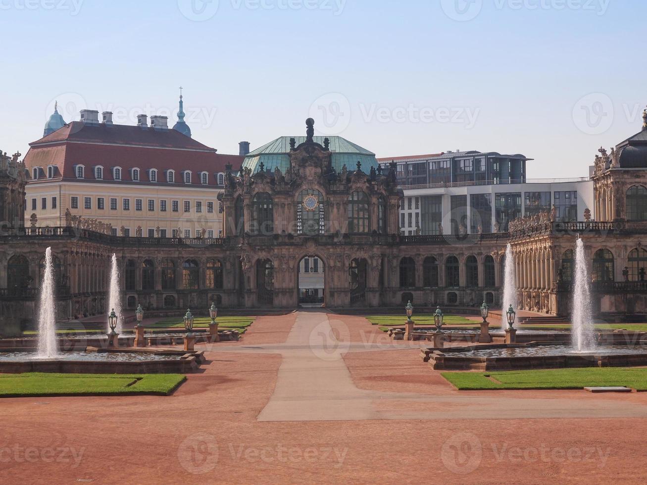 palais zwinger à dresde photo