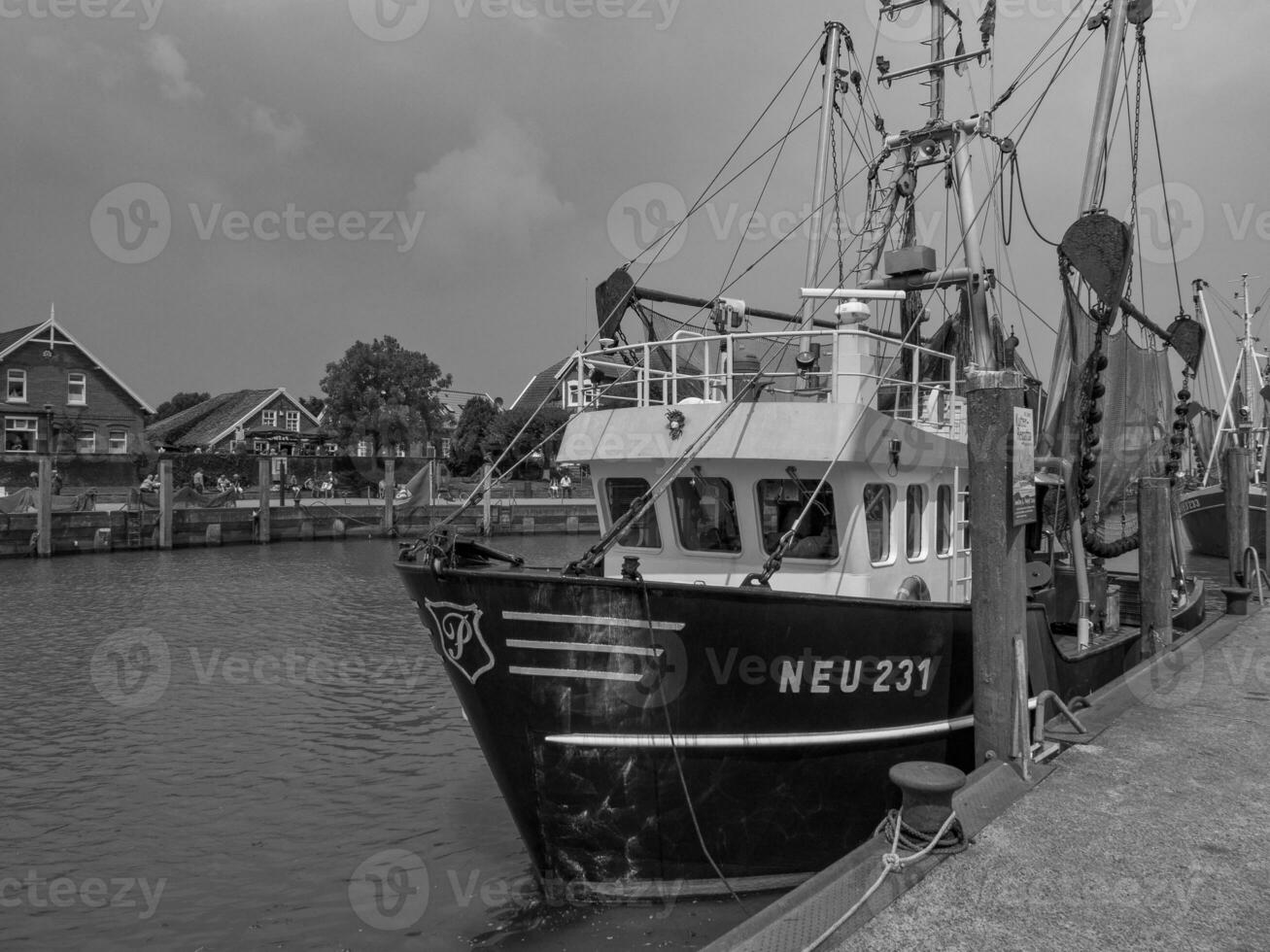 le port de neuharlingersiel photo