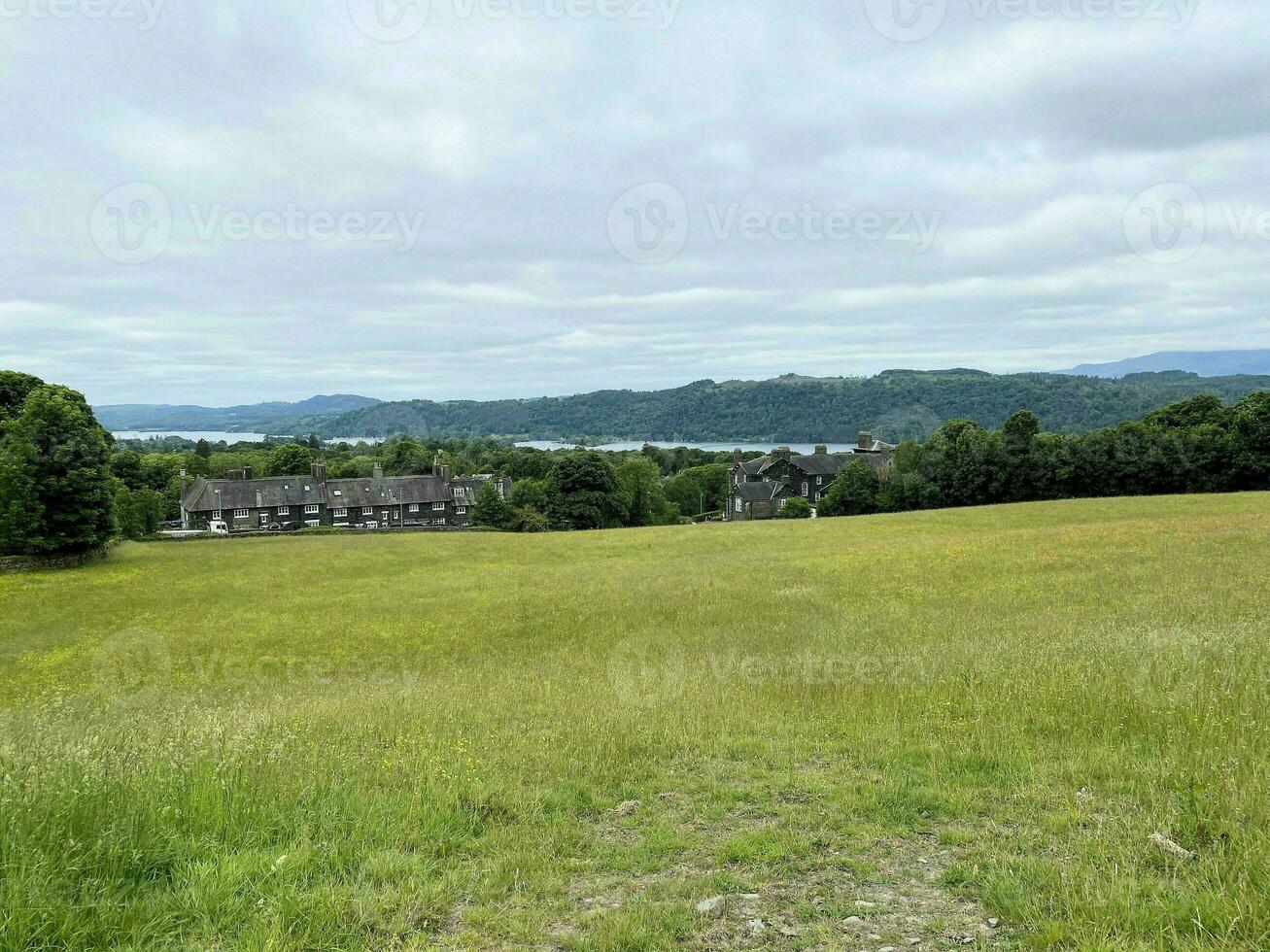 une vue de le Lac district à ou se reposer tête près Windermere photo