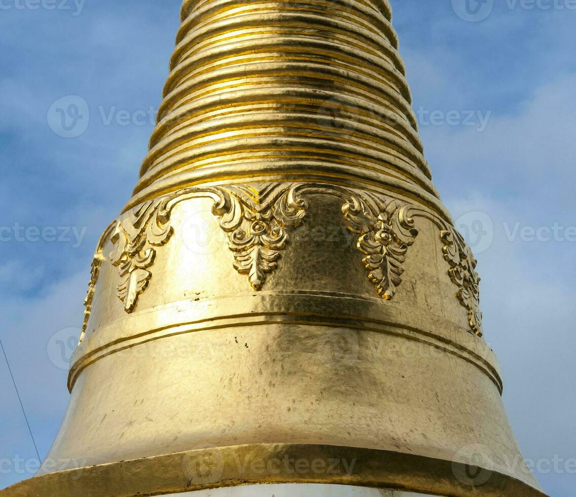 extérieur de le shwedagon pagode une d'or pagode dans Rangoon, Rangoon, Birmanie, Asie photo