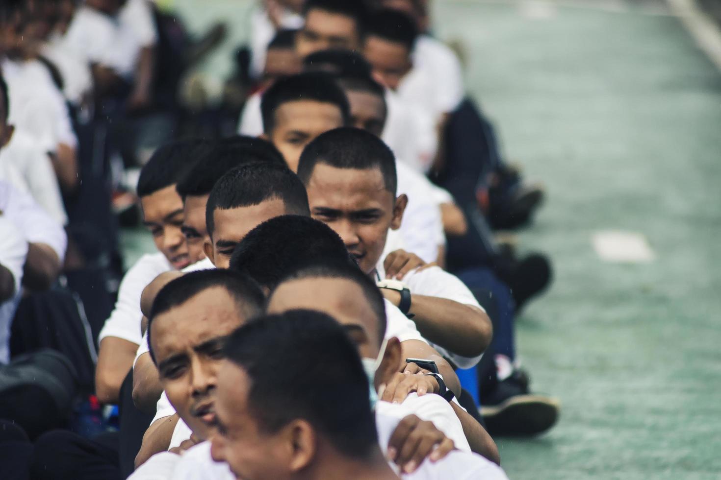 sorong, papouasie occidentale, indonésie 2021- candidats sous-officiers de la police indonésienne photo