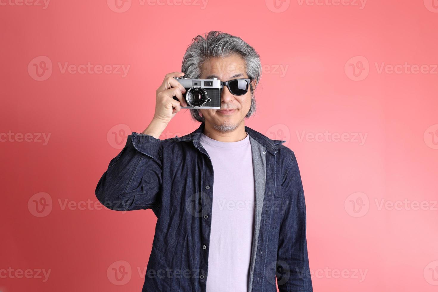 homme sur rose photo