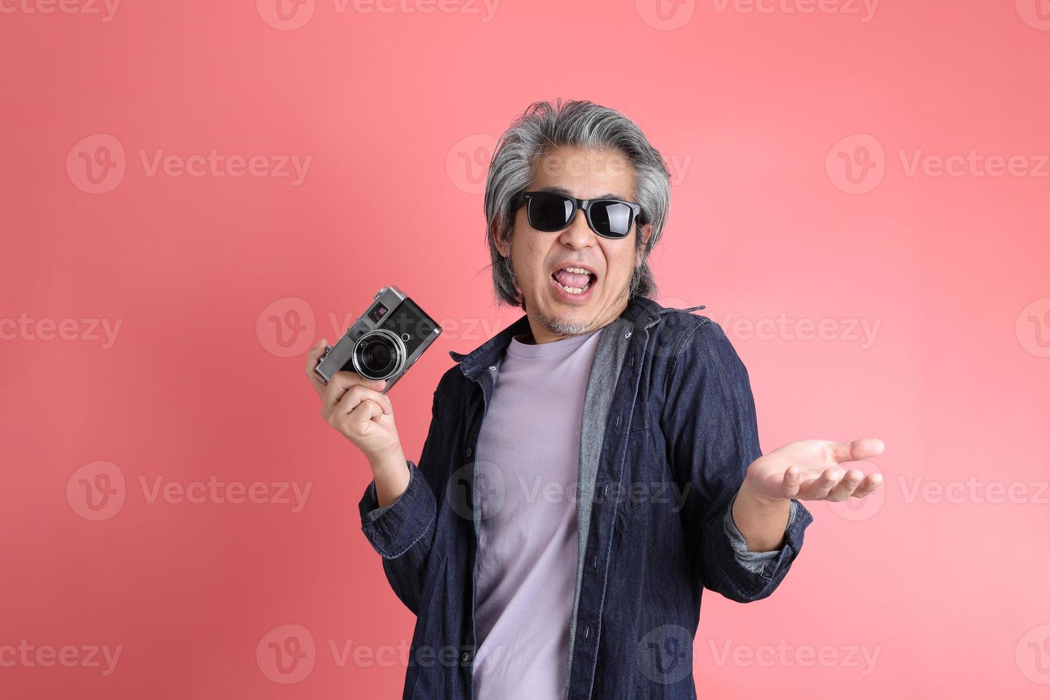 homme sur rose photo