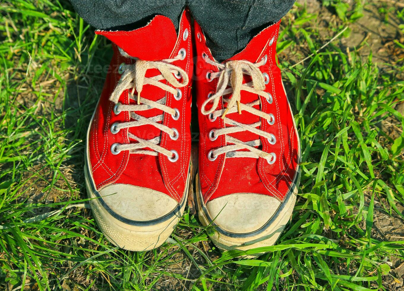 ancien rouge baskets photo