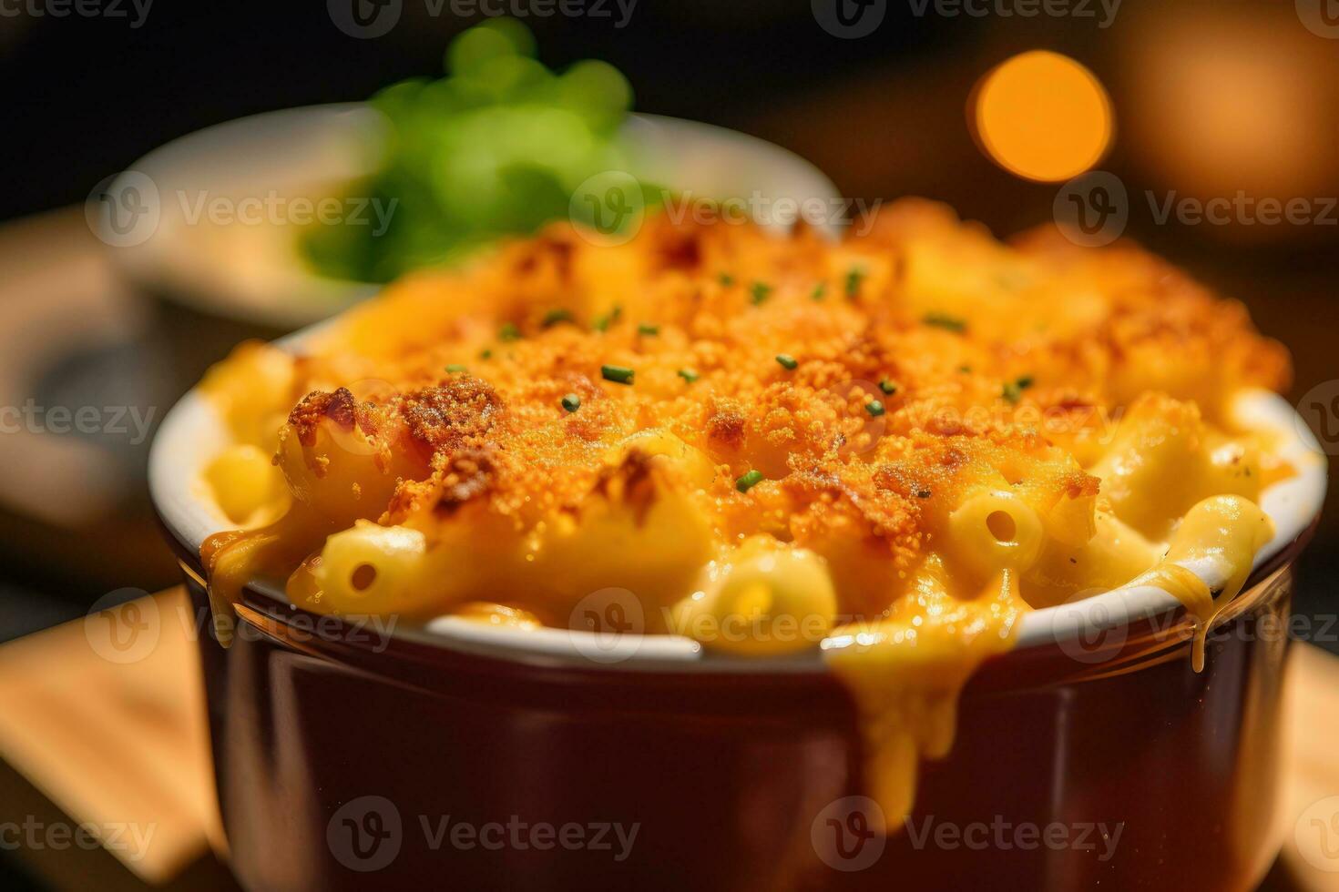 macaroni et fromage dans une bol sur une en bois table ai généré photo