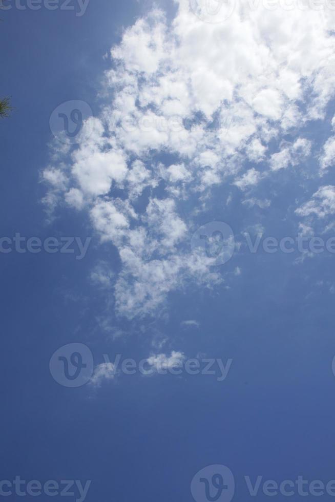 ciel d'été avec fond de nuages estampes modernes de haute qualité photo