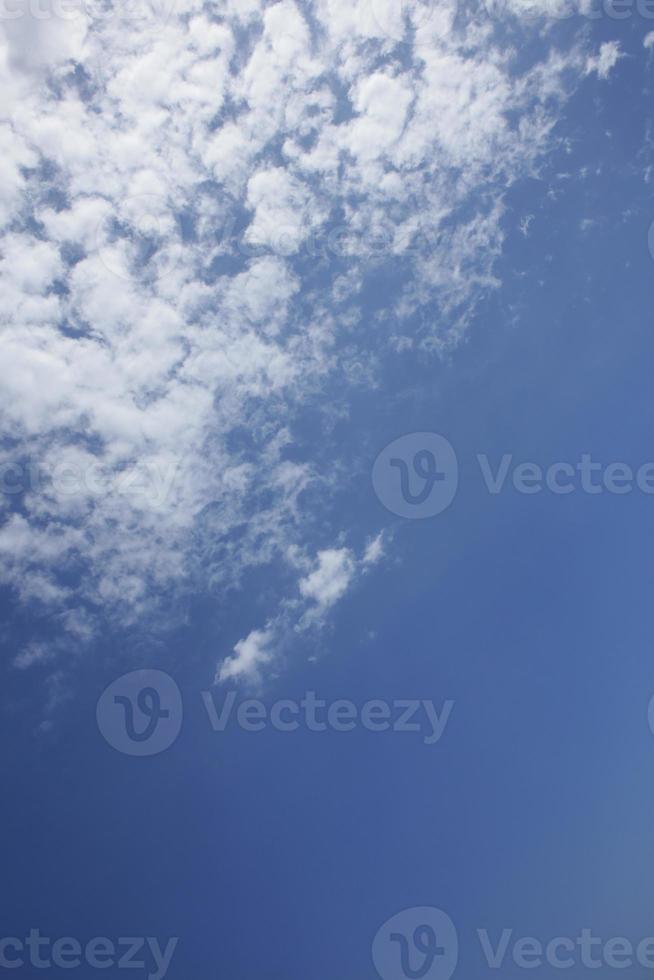 ciel d'été avec fond de nuages estampes modernes de haute qualité photo