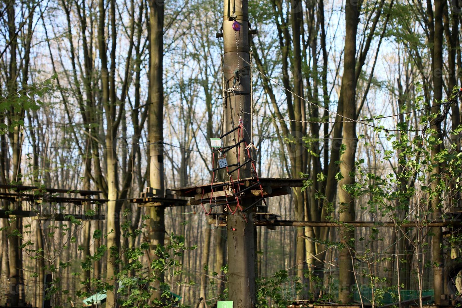 Kletterwald à Haltern suis voir l'homme seul la modélisation des impressions d'arrière-plan photo