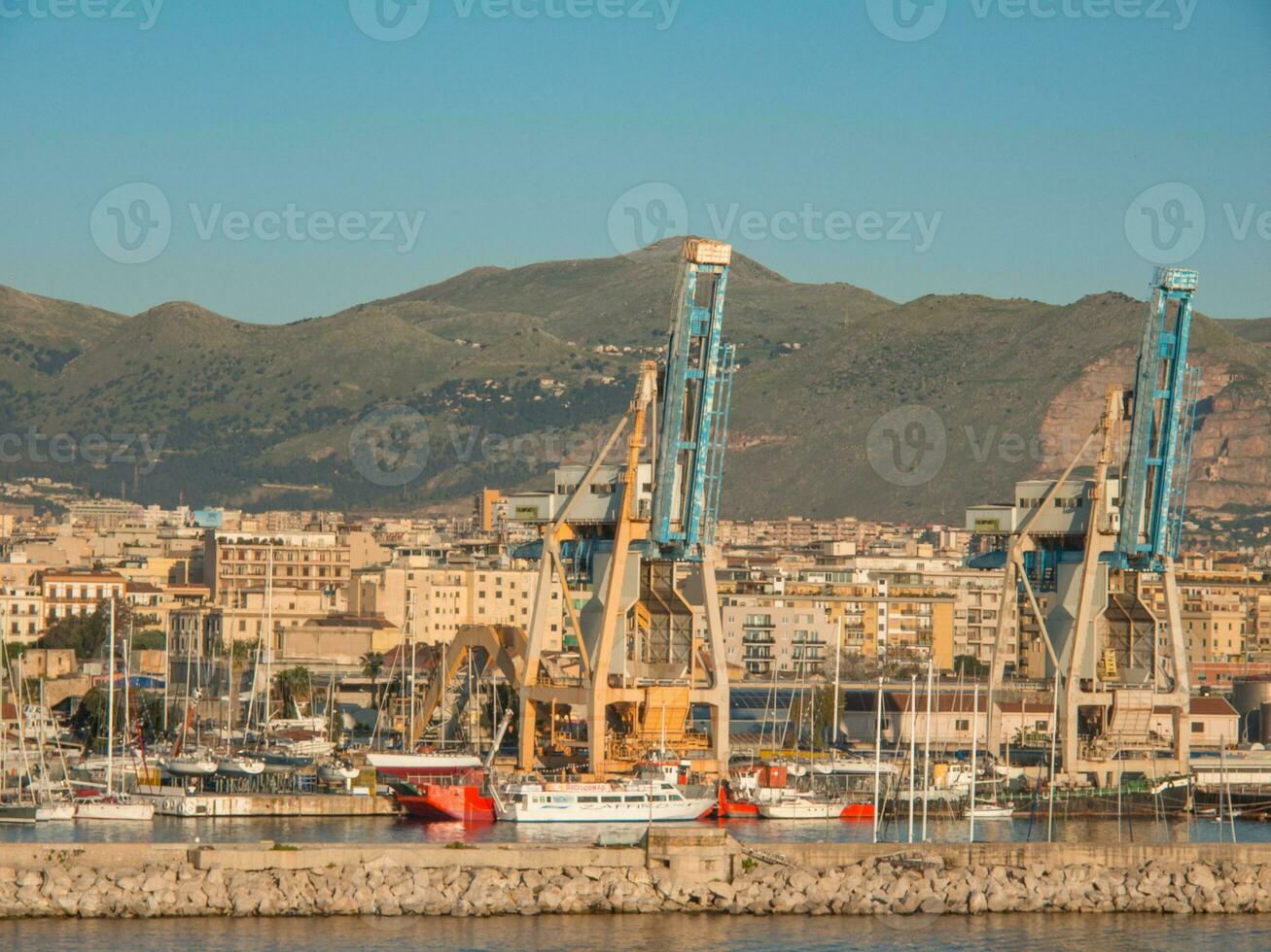 le italien ville de palerme photo