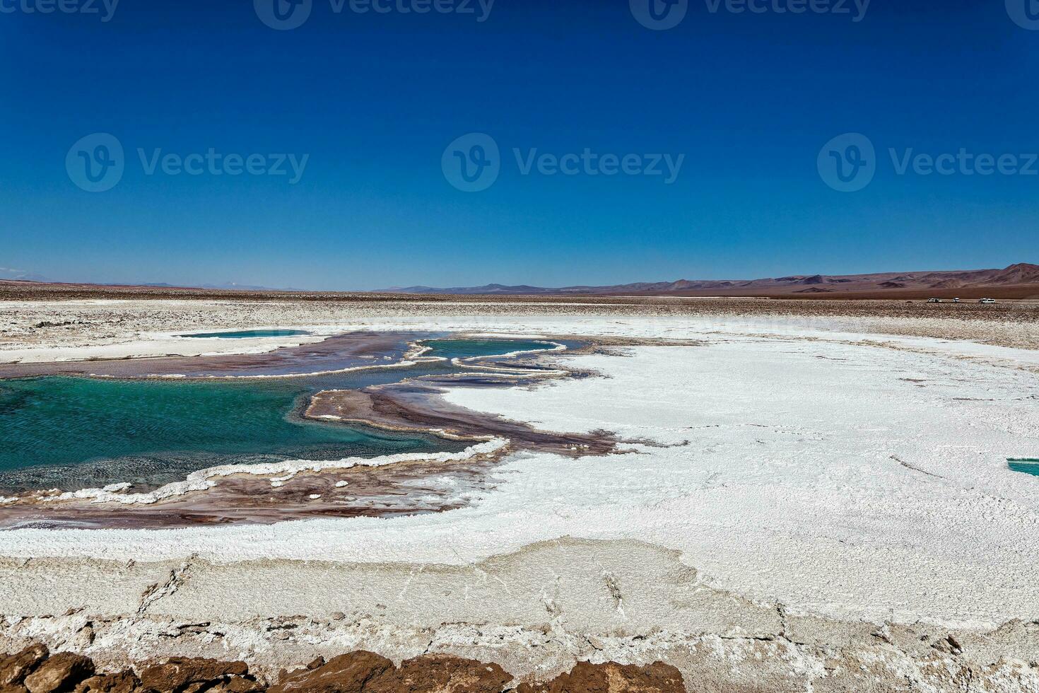 paysage de le caché baltinache lagunes - atacama désert - Chili. photo