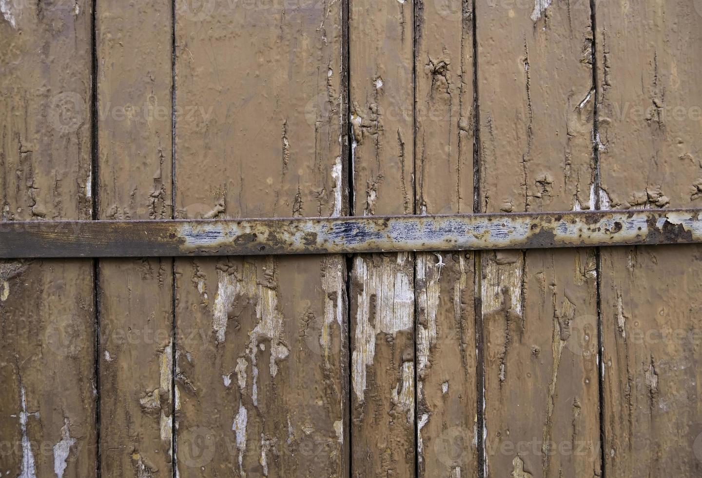 vieille porte verte en bois photo