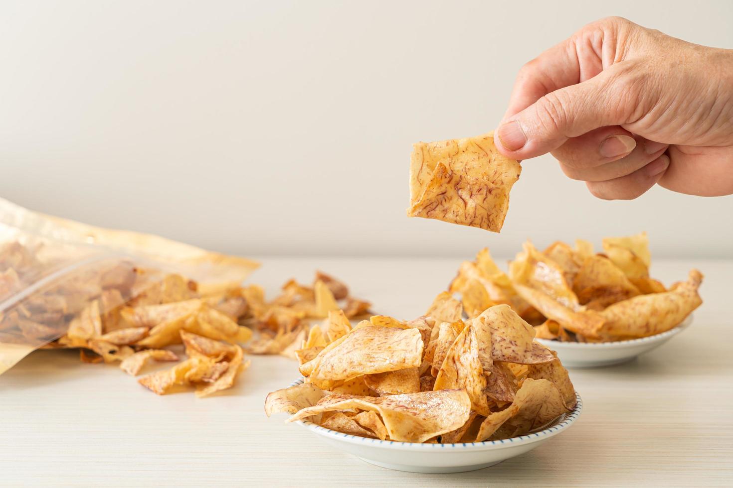 chips de taro croustillantes - collation photo