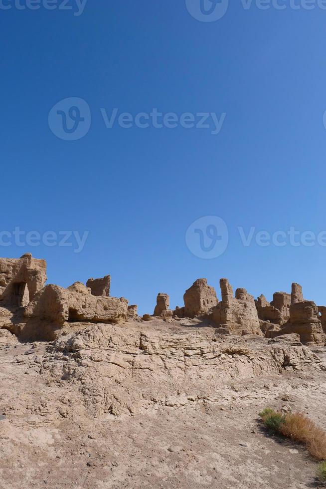 ruines de jiaohe situées dans la province du xinjiang en chine. photo