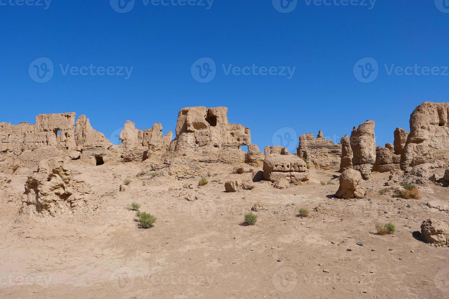 ruines de jiaohe situées dans la province du xinjiang en chine. photo