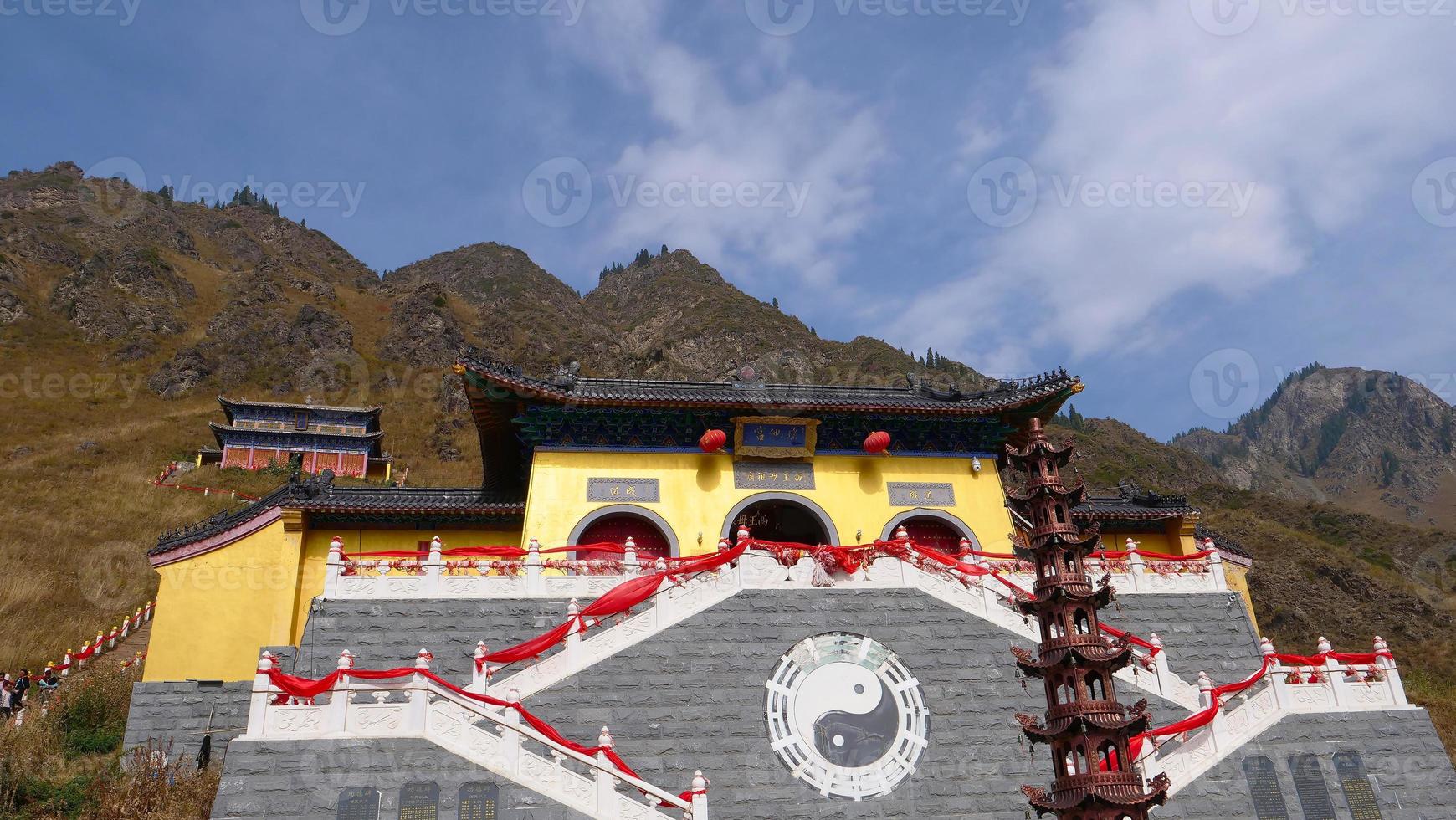 temple taoïste de la reine mère céleste au xinjiang en chine. photo