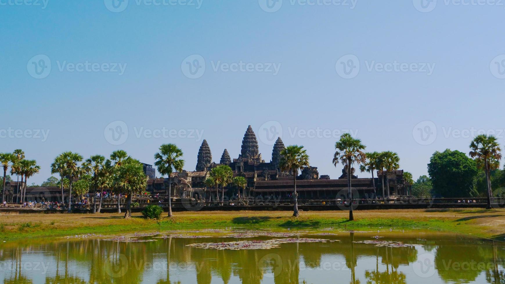 Complexe du temple antique angkor wat à siem reap, cambodge photo