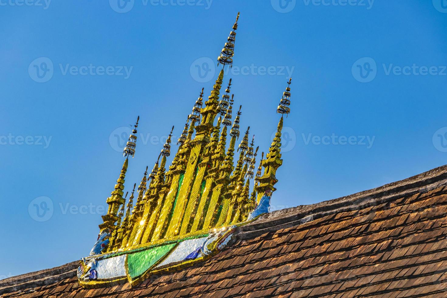 Wat Xieng Thong temple de la ville dorée de Luang Prabang au Laos. photo