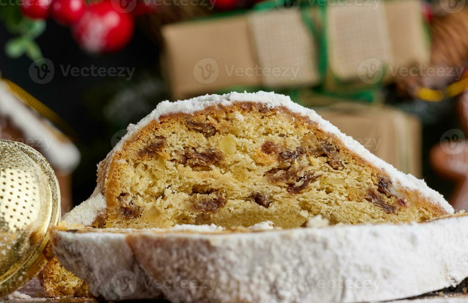 Noël des pâtisseries volé saupoudré avec en poudre sucre sur le tableau, de fête dessert photo