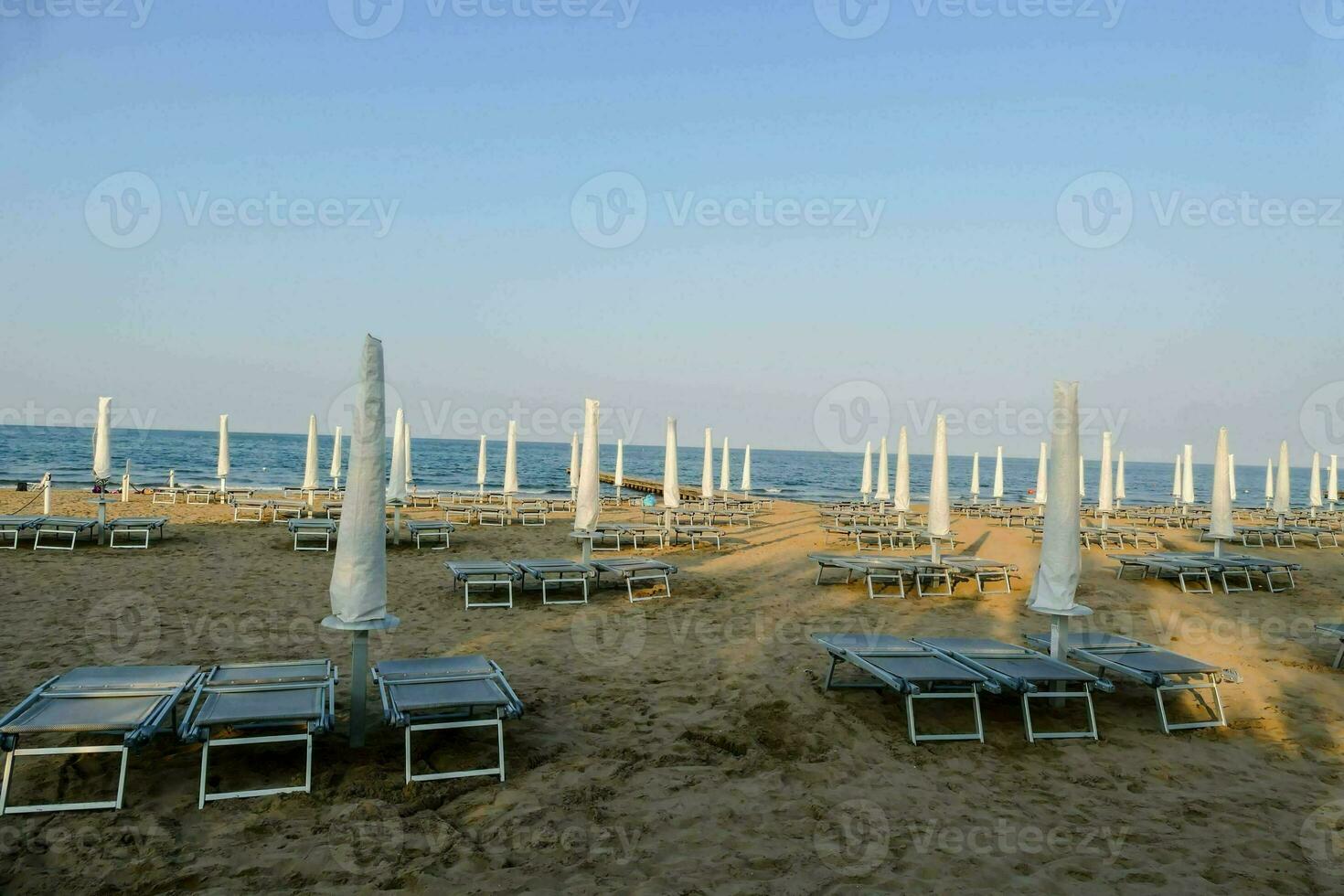 chaises sur la plage photo