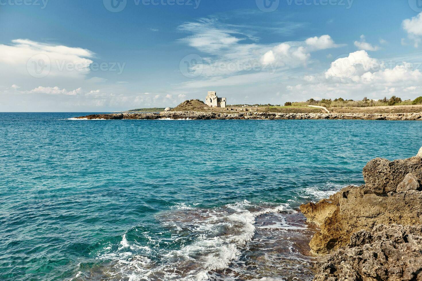 Stupéfiant Naturel paysages et bord de mer de les Pouilles, Italie. photo