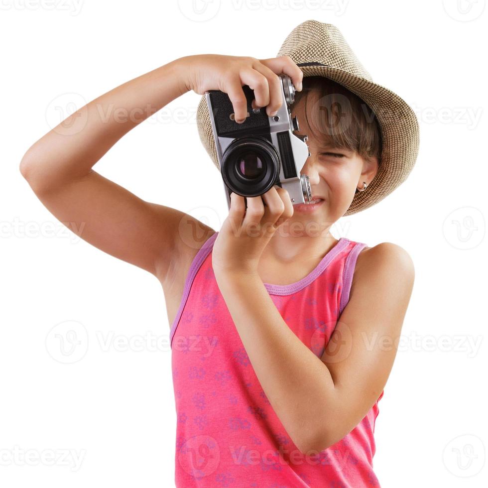 petite fille photographie un vieil appareil photo