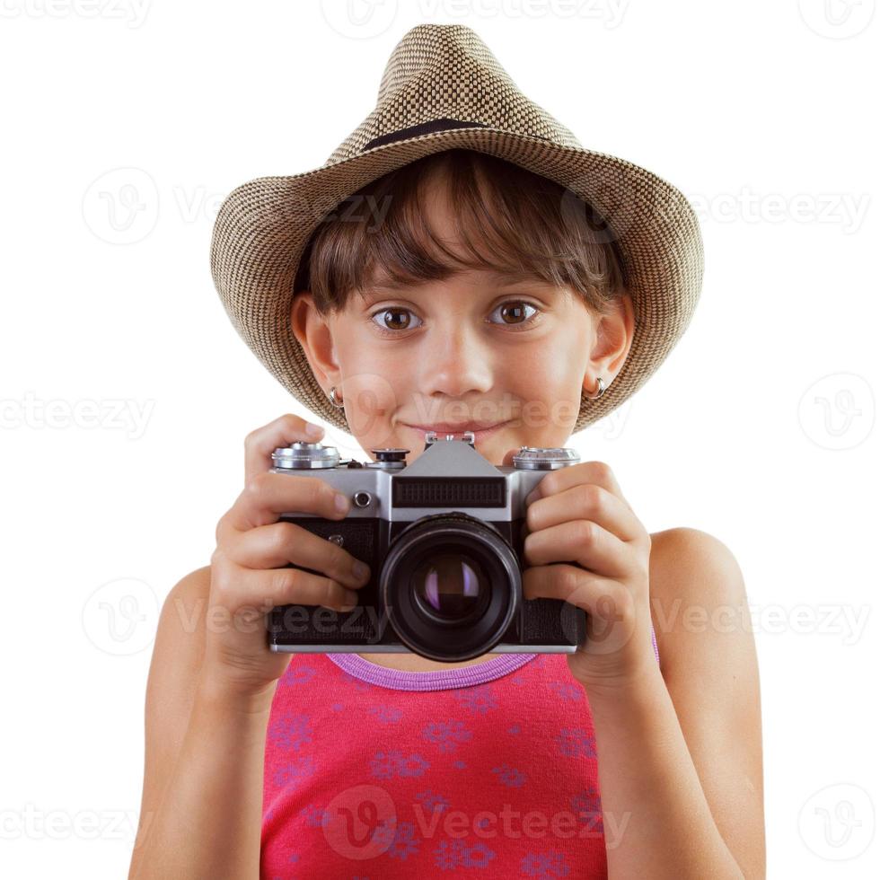 fille heureuse avec un appareil photo argentique